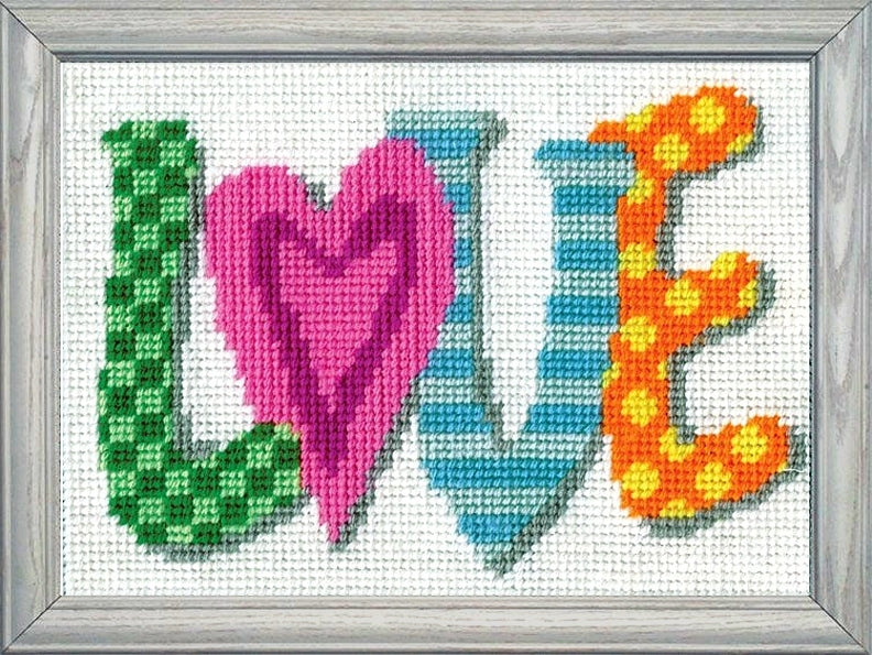 MINI Love - NEEDLEPOINT