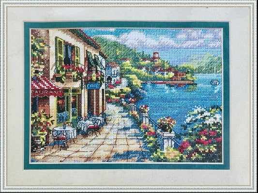 Overlook Cafe  GOLD PETITE